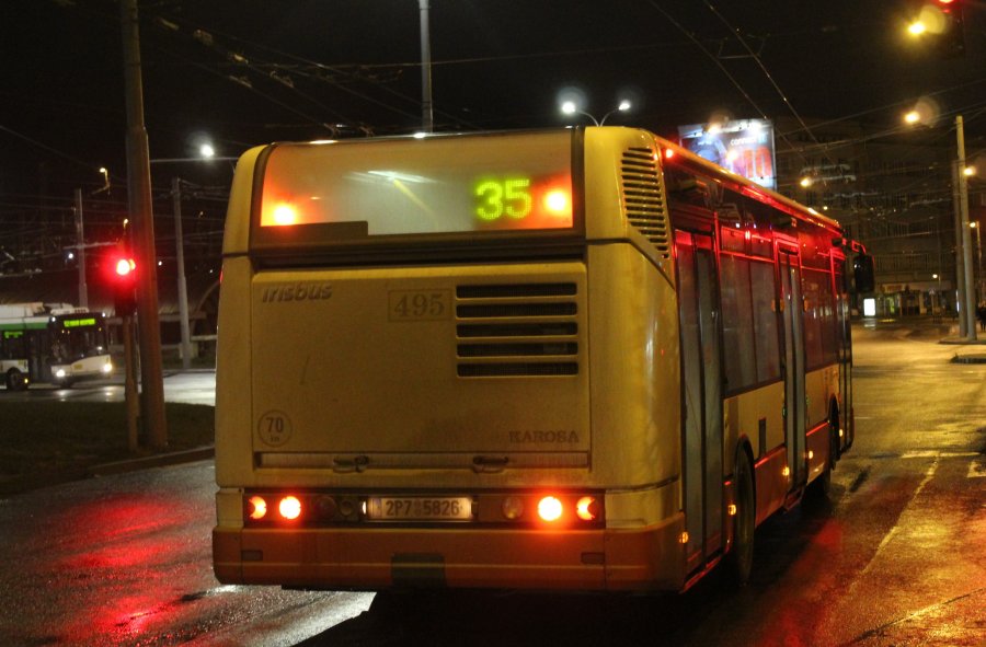 495